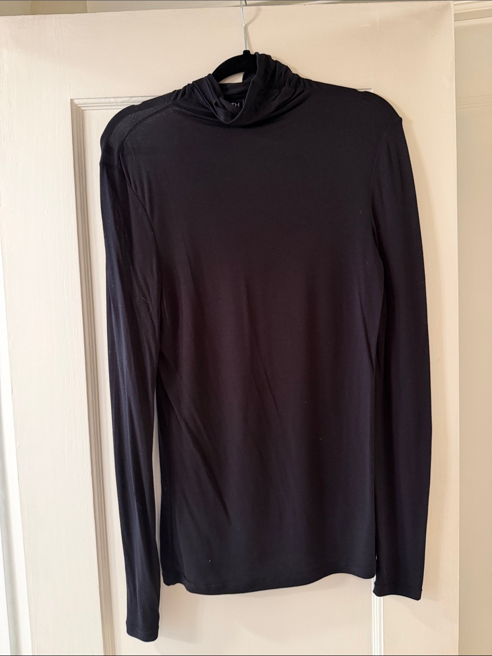 Black Long-Sleeve Lightweight turtle neck top